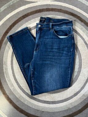 Judy Blue Slim Fit  Blue Stretch Denim Jeans  Women's 22W